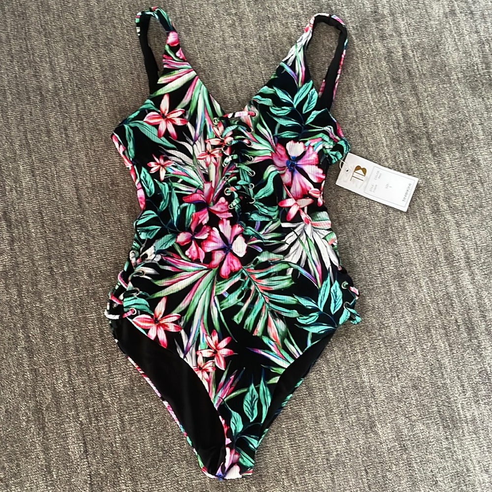 Cute one piece swim